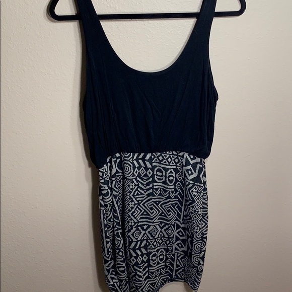 Black dress - Picture 1 of 2